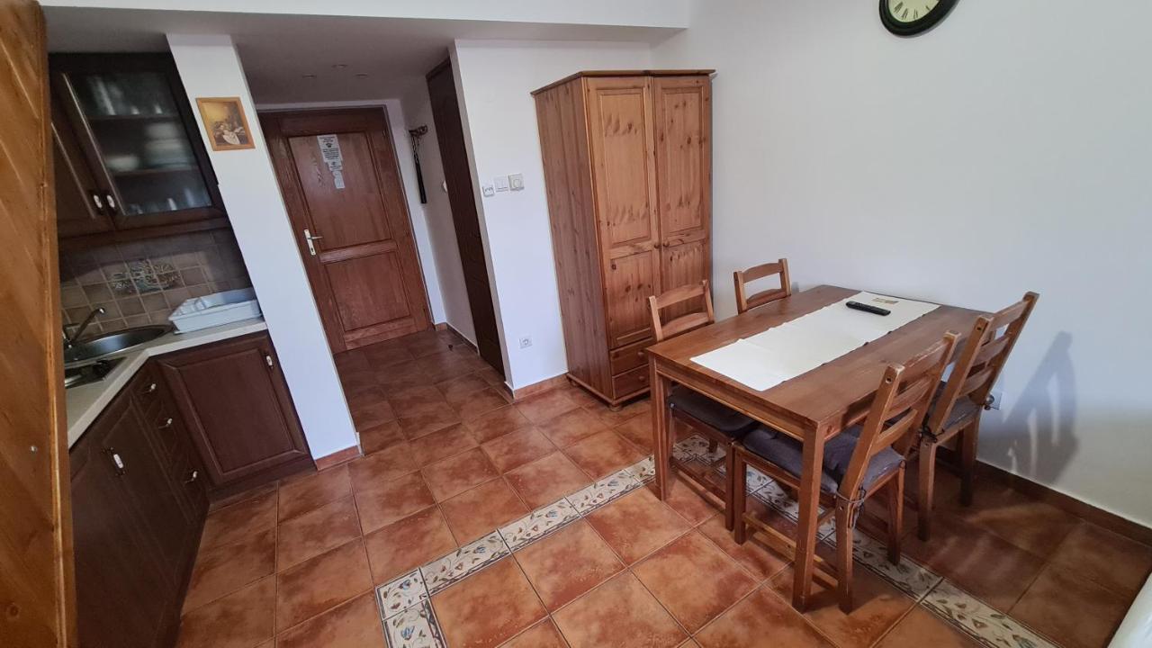 Gyulai Fuerdoe Apartman Экстерьер фото
