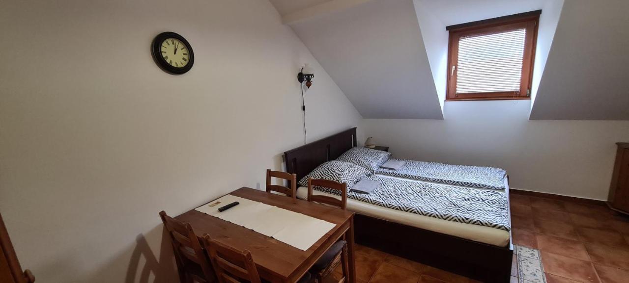 Gyulai Fuerdoe Apartman Экстерьер фото