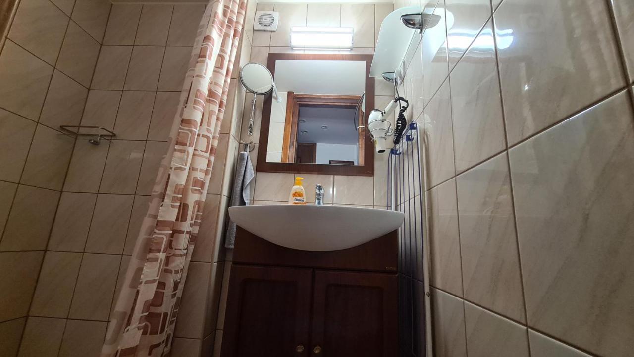 Gyulai Fuerdoe Apartman Экстерьер фото