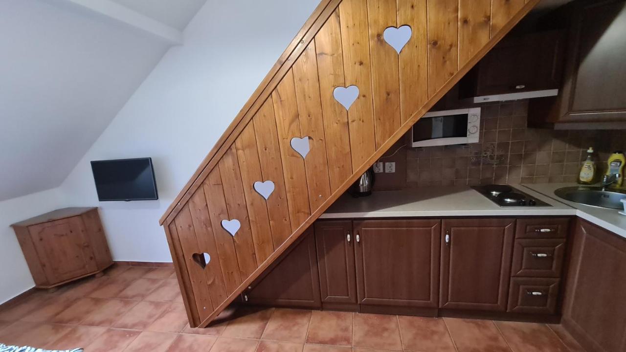Gyulai Fuerdoe Apartman Экстерьер фото
